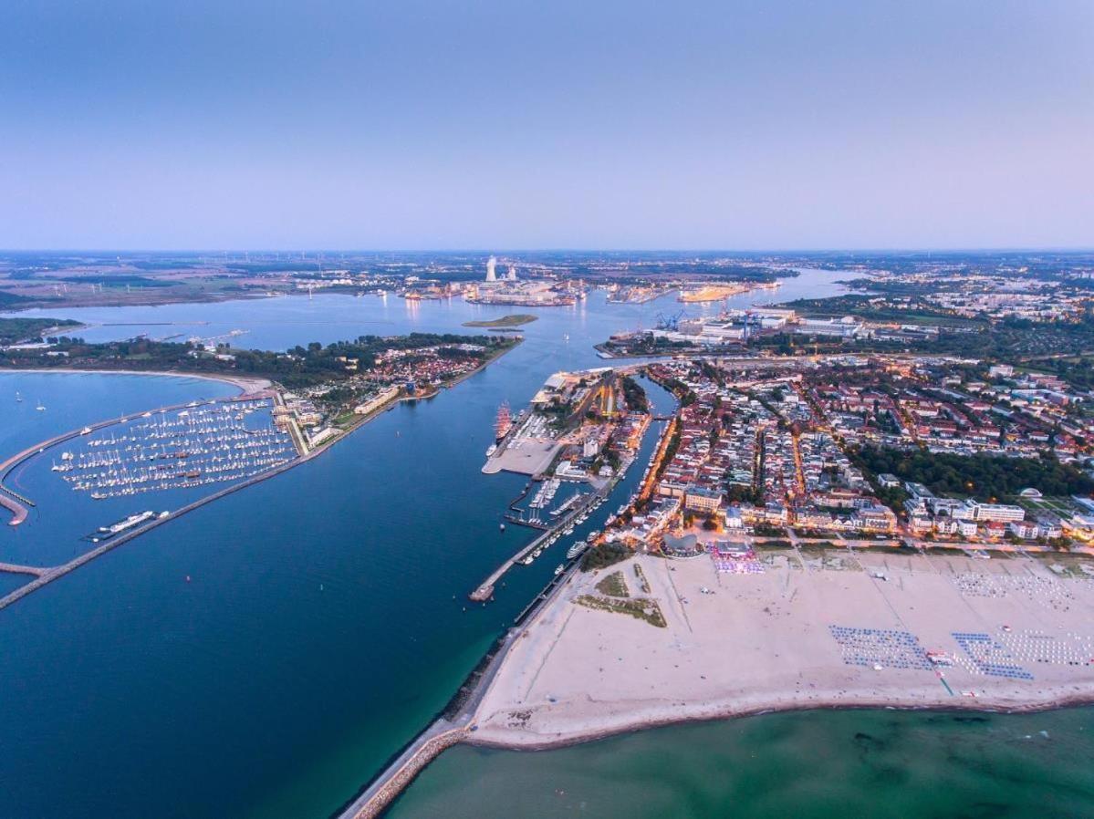 Doppelzimmer Dinner, Direkt Am Alten Strom Rostock Ngoại thất bức ảnh